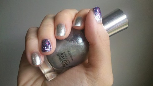 Sally Hansen Complete Salon Manicure in Silver Lining, Sephora by OPI Too Good for Him (Ring finger and thumb only)